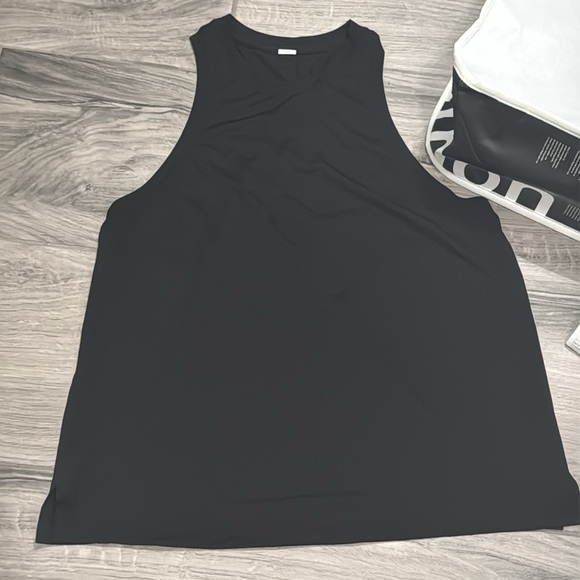 NWOT Lululemon Black Ladies Tank Top w Reusable Bag Tote Measures: 7” pit to pit - Picture 2 of 6